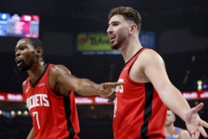 勇士轻取湖人·雷霆险胜火箭：游刃有余与失之毫厘