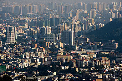 男生女生在一起愁愁愁大全免费｜免费恋爱指南走红，助年轻情侣化解情感难题，揭秘当代恋爱关系新风向-1