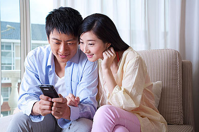 果冻传媒堕落人妻｜家庭伦理挑战，探索道德底线的游戏体验-1