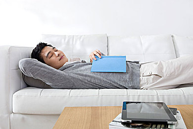 18款禁用看奶网站｜“揭秘：18款禁用看奶网站，网络净化与未成年人保护行动启动”