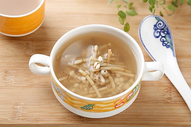 17c吃瓜网 - 免费吃瓜 黑料泄密 爆料曝光 独家揭秘｜网络新媒崛起，如何平衡信息与责任