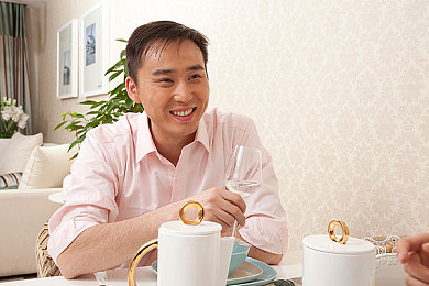 爱情电影撸丝片｜沉浸爱影，解锁心动攻略：恋爱模拟游戏新体验之旅