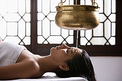丰满多毛的老太太BBW｜包容多元之美，BBW自信绽放人生光彩