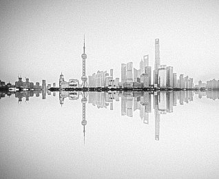 18岁黄色禁止软件｜虚拟帝国启航：18岁禁线上的经营智慧之旅-1