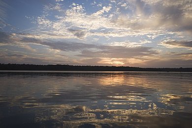 李蓉蓉七夕物语｜七夕新篇：李蓉蓉诠释传统与现代情感交融的节日魅力-2