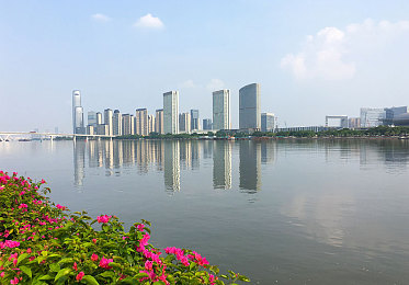 旅行者吃纳西妲的小脚丫｜探寻纳西妲神秘之旅：勇者尝足印，奇幻森林秘境行-3