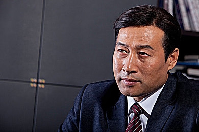 唐嫣26分16婚纱｜唐嫣璀璨婚纱惊艳秀，26分16钻演绎现代婚纱魅力-1
