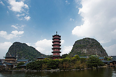 国产麻豆a｜国产麻豆a崛起：本土美妆新势力引领潮流-1
