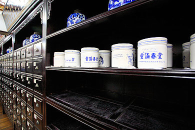 木下凛凛子的丰满肉体｜丰满肉体成焦点：木下凛凛子挑战传统审美，引发社会热议-4