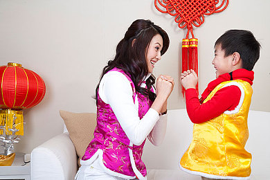 壮志凌云女飞行员｜“勇敢翱翔，性别无界：致敬壮志凌云的传奇女飞行员”-1