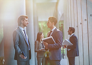 疯狂多人性交派对｜揭秘疯狂派对：道德底线与人性挣扎-4